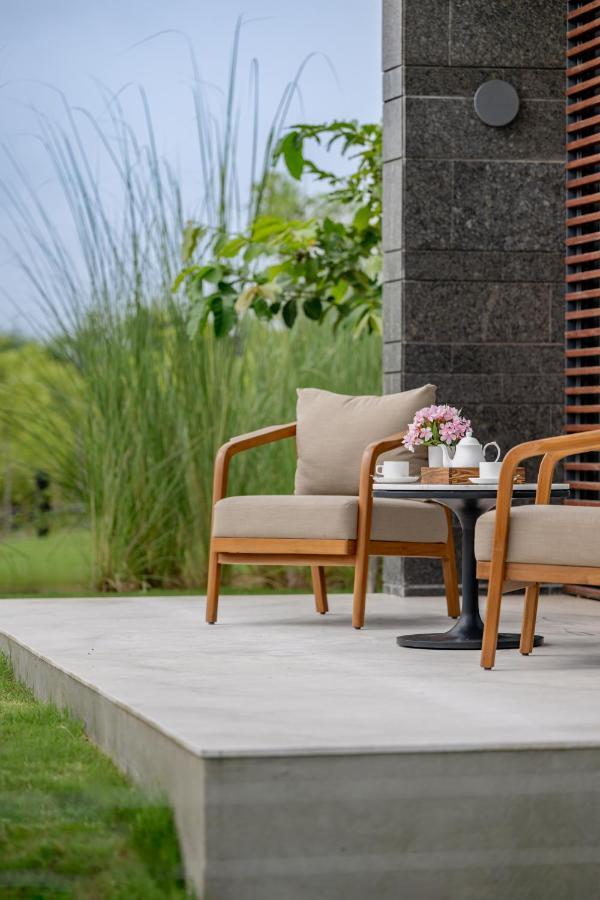 Hotel Mysa Zinc Journey By The Fern, Nani Devati Sānand Exterior foto
